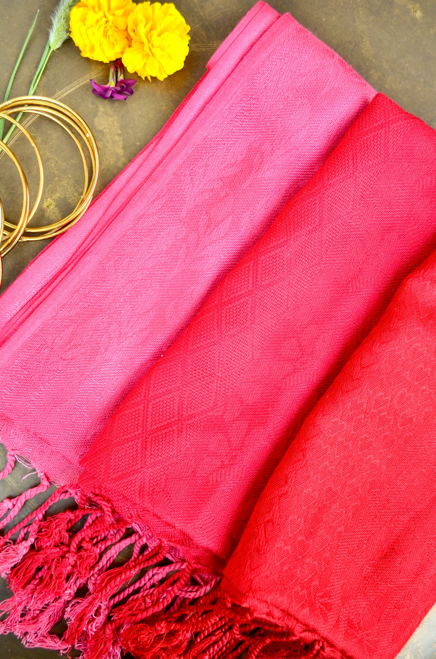 Rose Tide - Red Gradient Jacquard Stole - Pinaachi