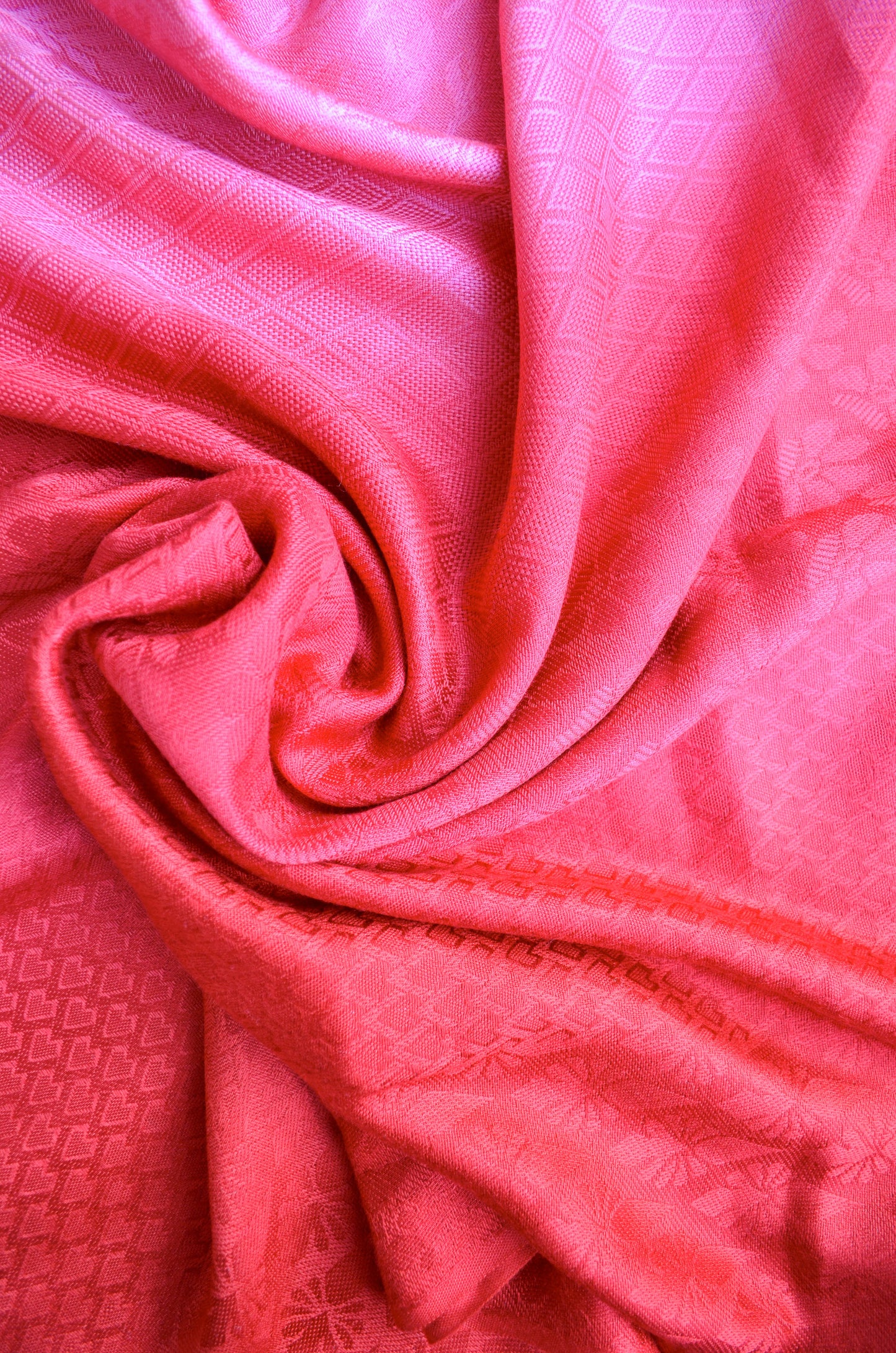 Rose Tide - Red Gradient Jacquard Stole - Pinaachi