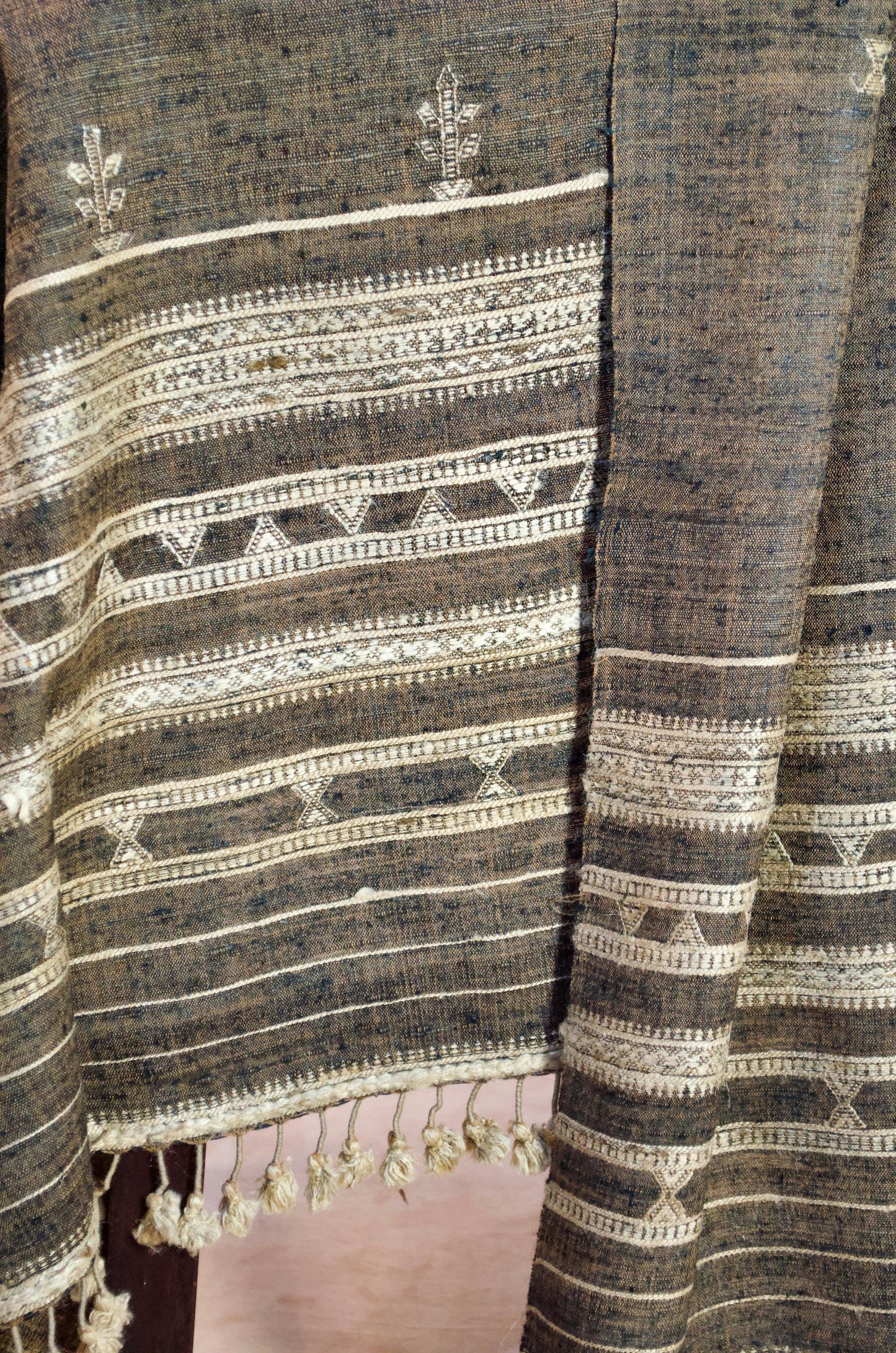 Pure Merino Wool & Tasar Silk Chaar Boti Design Stole - 02 - Pinaachi