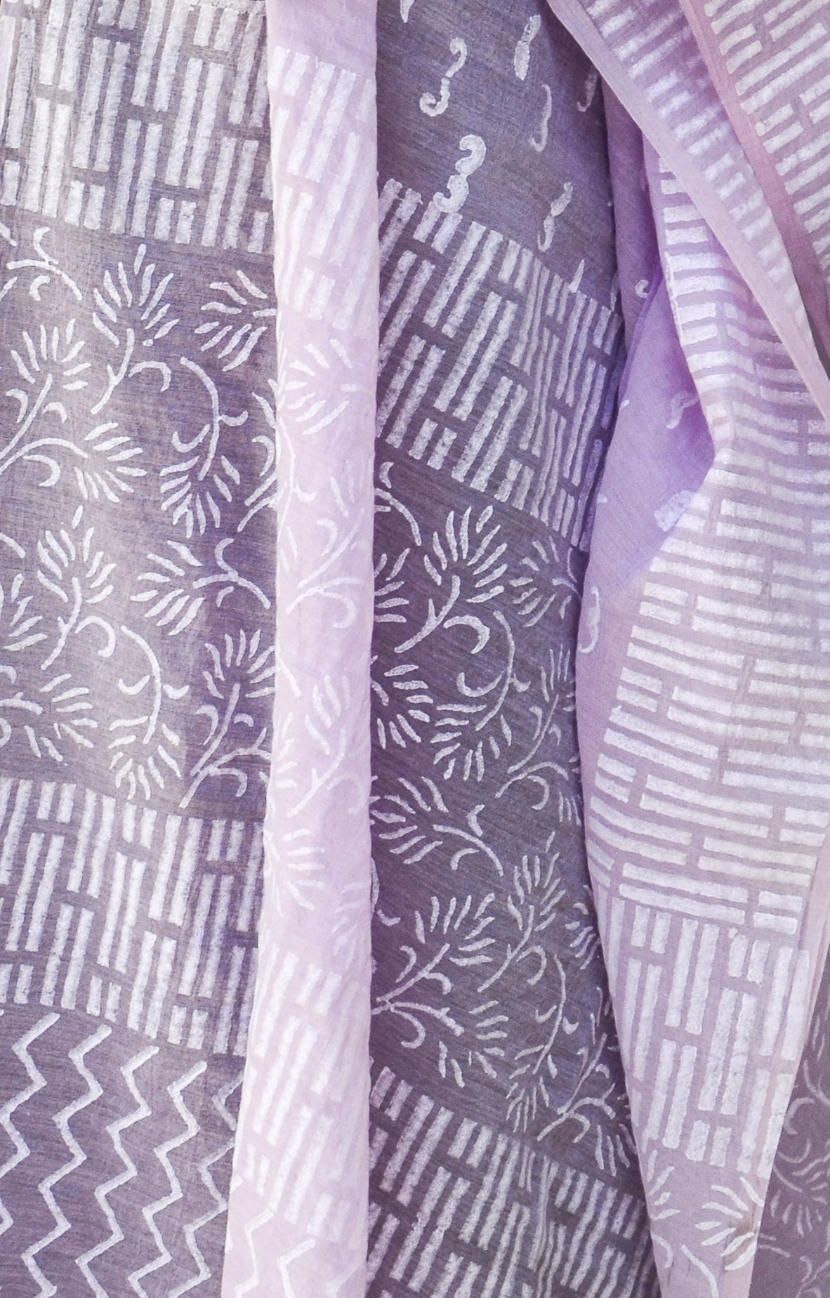 Lilac Chanderi silk dupatta featuring intricate patterns and elegant design for stylish occasions