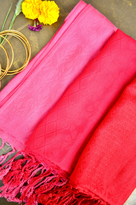 Pinaachi red gradient jacquard stole featuring a soft texture and elegant fringe detailing